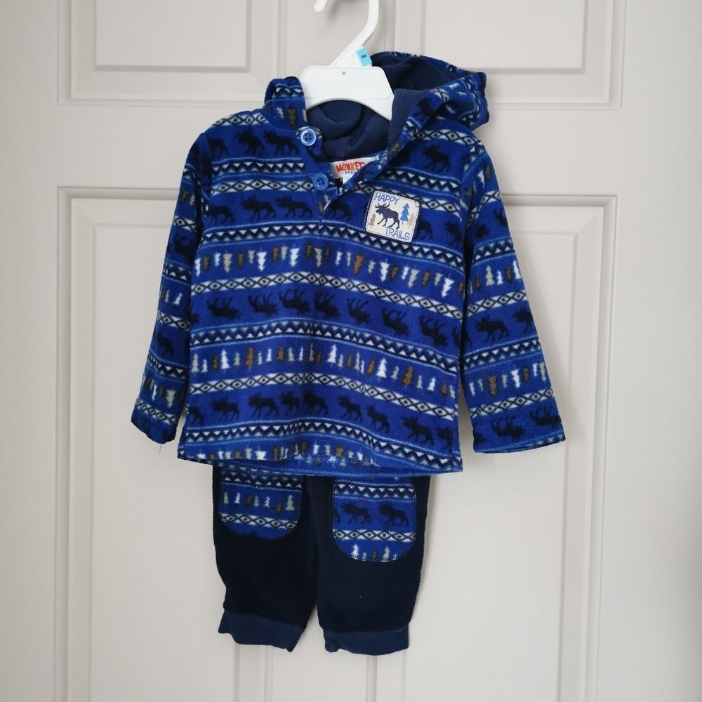 3/$20 Monkey bars fleece set size 12 m